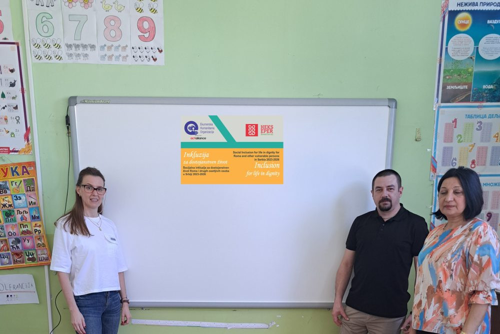 Donacija interaktivne table sa softverom za romski jezik, OŠ Bora Radić, Bavanište