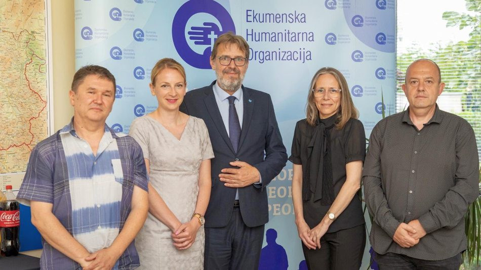 Ministar za ljudska i manjinska prava i društveni dijalog, Tomislav Žigmanov, posetio Ekumensku humanitarnu organizaciju