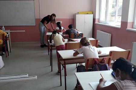 Pružanje podrške učenicima u OŠ Jožef Atila i Vuk Karadžić