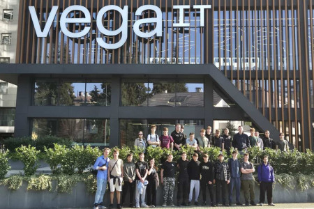 Učenici Ma&scaron;inske &scaron;kole posetili kompaniju Vega IT