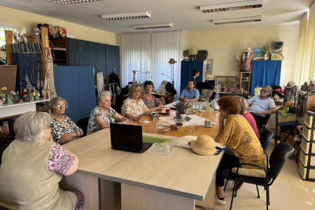 Radionica sa seniorima, Neobična putovanja